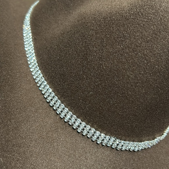 Brown western costume hat with embellishment - Picture 7 of 11